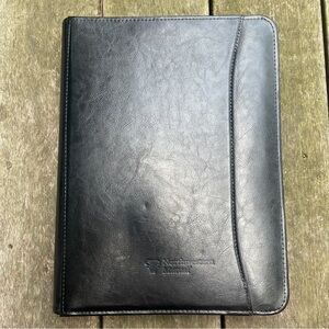LEED'S Zippered Portfolio Black Pockets 13-1/2" x 10"